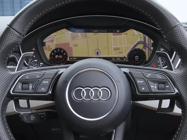 Audi】ヴァーチャルコックピット装着車に「maniacs S-tronic